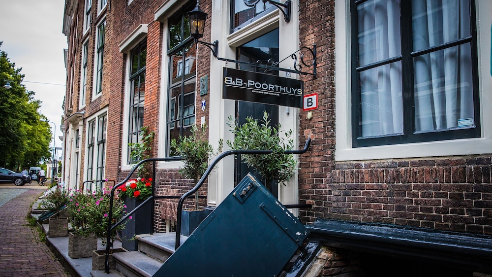 B&B 't Poorthuys — 4-Star Luxury Hotel in Middelburg, Netherlands
