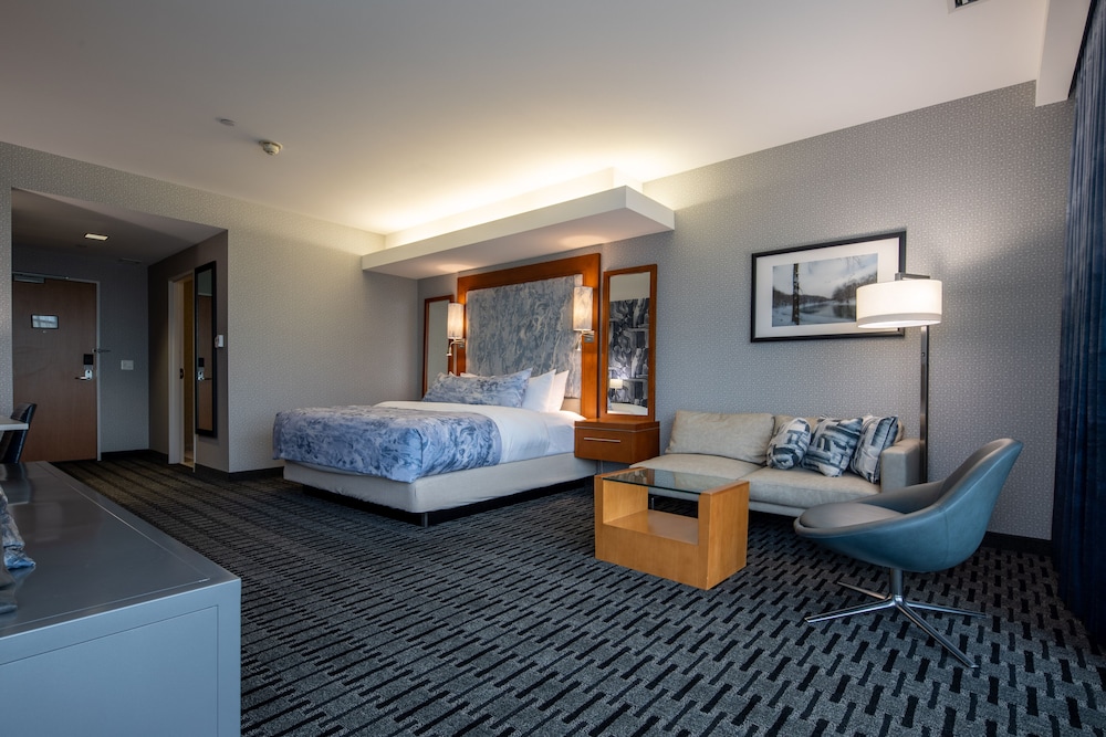 The Hotel at Kirkwood Center - photo 8