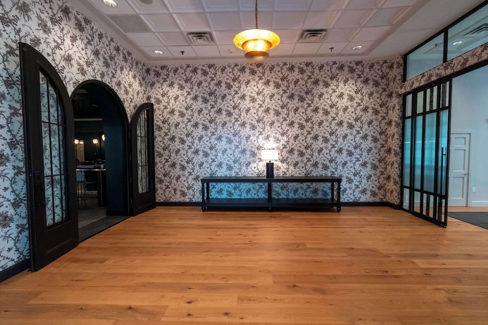 DoubleTree Suites by Hilton Hotel Lexington - photo 66