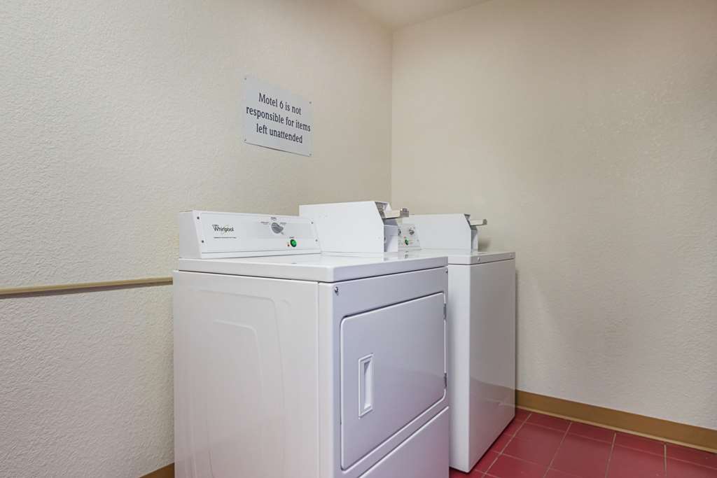 Motel 6 Waterloo IA Crossroads Mall Cedar Falls - photo 33