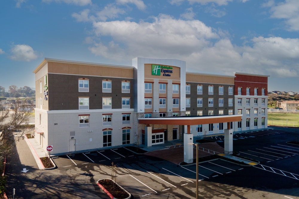 Holiday Inn Express and Suites Hollister by IHG - photo 56