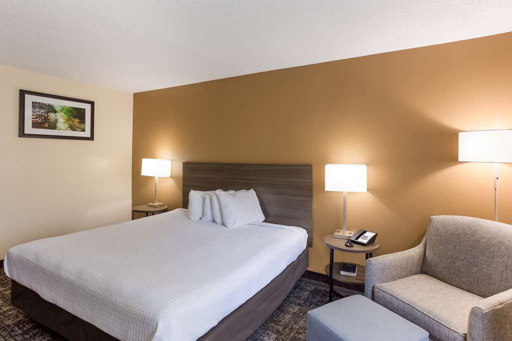 Best Western Logan Inn - photo 16