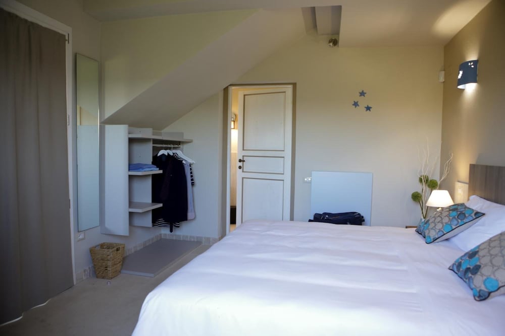 Avion B&B — Elmas — photo 5