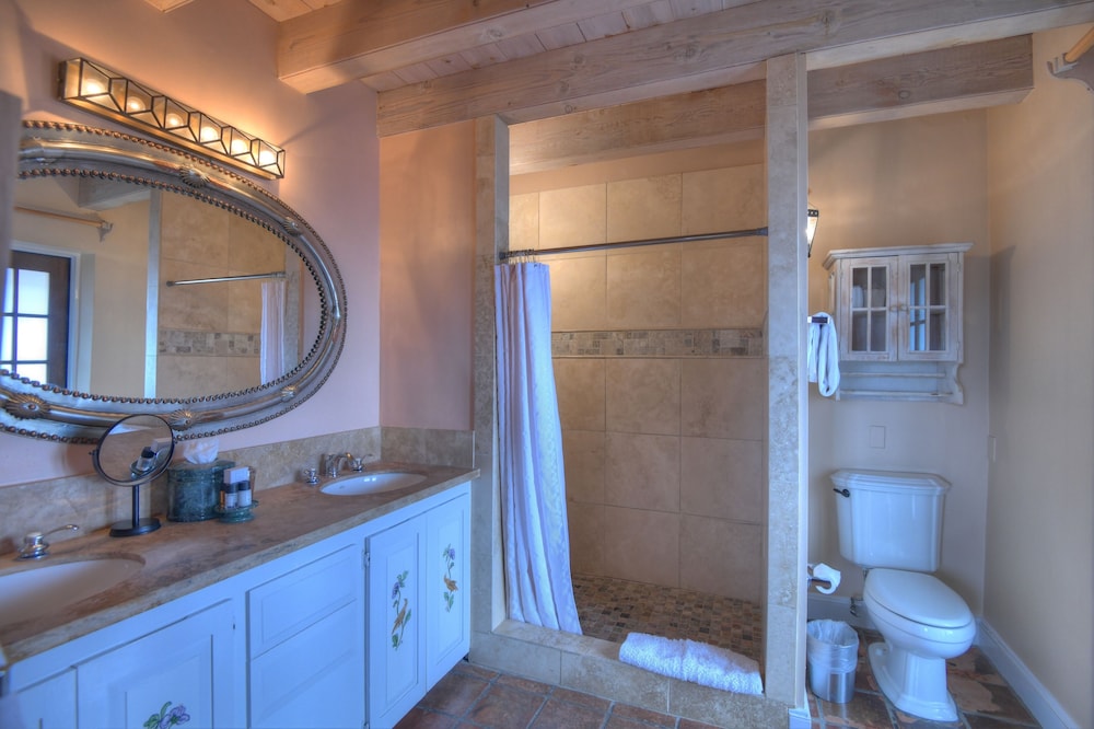 The Inn at Vanessie - photo 51