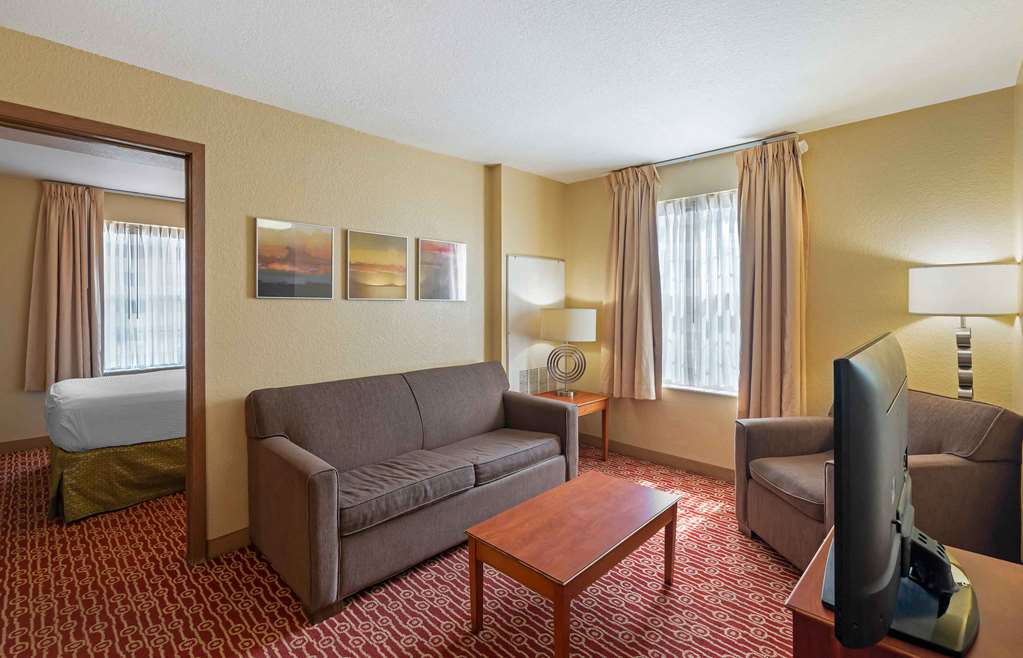 Extended Stay America Suites Norfolk Virginia Beach - photo 32