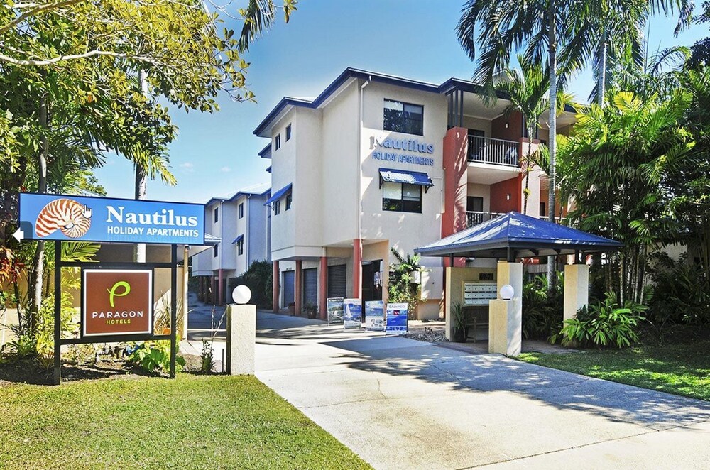 Nautilus Holiday Apartments — 4-Star Luxury Hotel in Port Douglas, Australia