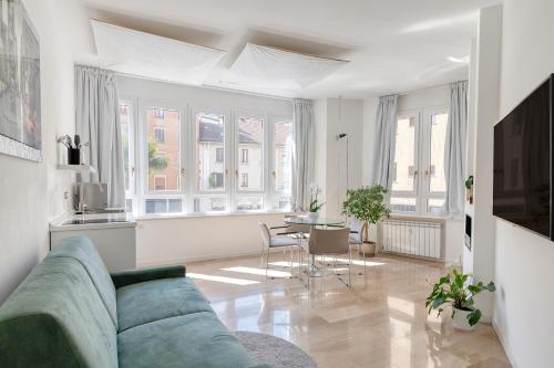 Maggi Milano New beautiful apartments in the city center — 4-Star Luxury Hotel in Milan, Italy