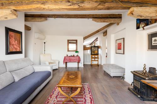 Italy prestigious historical attic in Bologna — 4-Star Luxury Hotel in Bologna, Italy