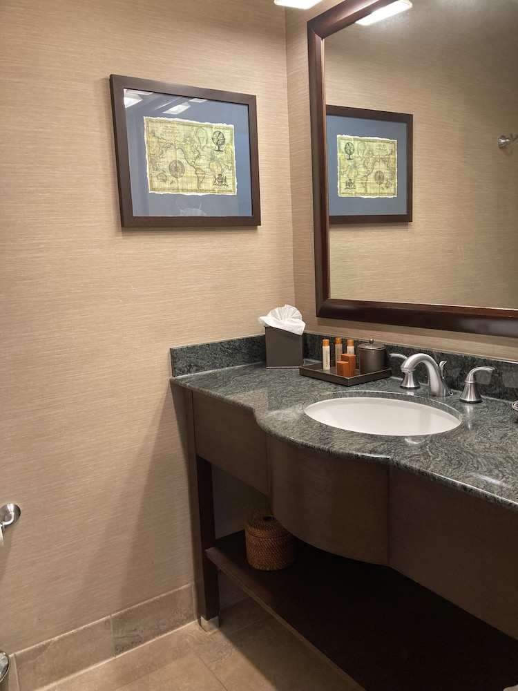 Blue Dolphin Inn - photo 48