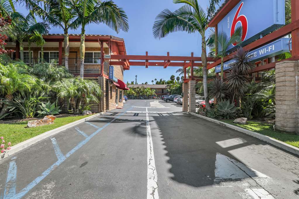 Motel 6 Carlsbad CA North - featured photo