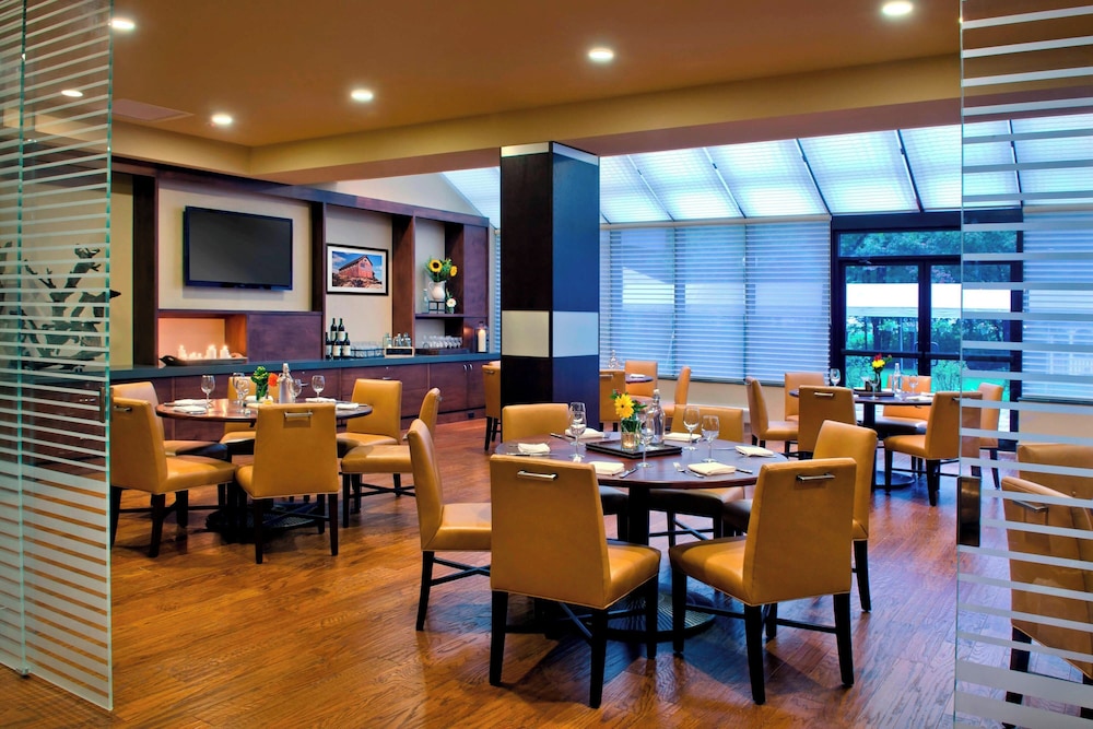 Trumbull Marriott Shelton - photo 27