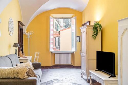 Noli centro Ampia Casa stile Kinfolk con Parcheggio — 4-Star Luxury Hotel in Noli, Italy