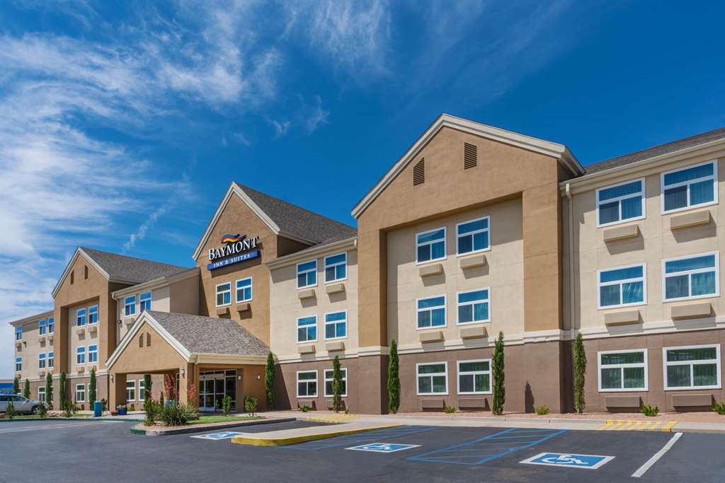 Baymont by Wyndham Albuquerque Airport - photo 2