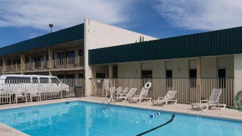 Stay Express Inn North Charleston - photo 11
