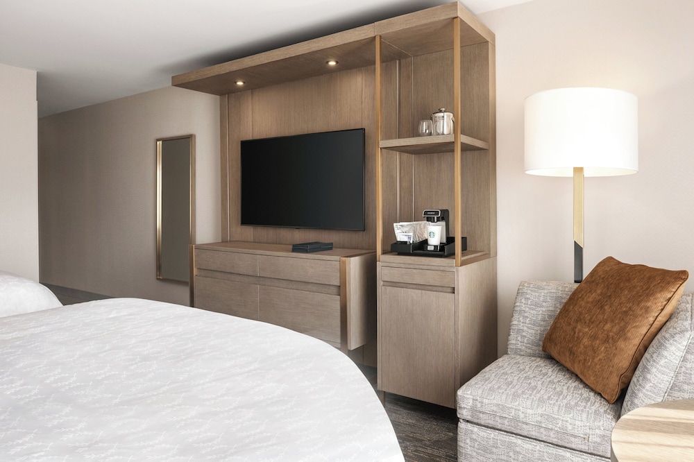 Madison Marriott South - photo 10