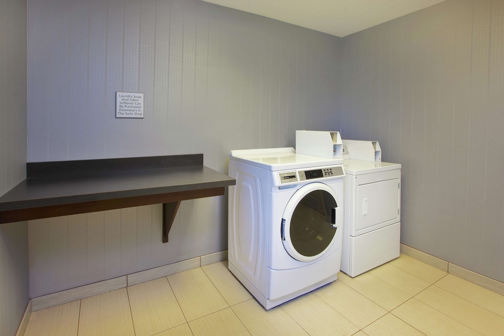 Hampton Inn & Suites Elyria - photo 22