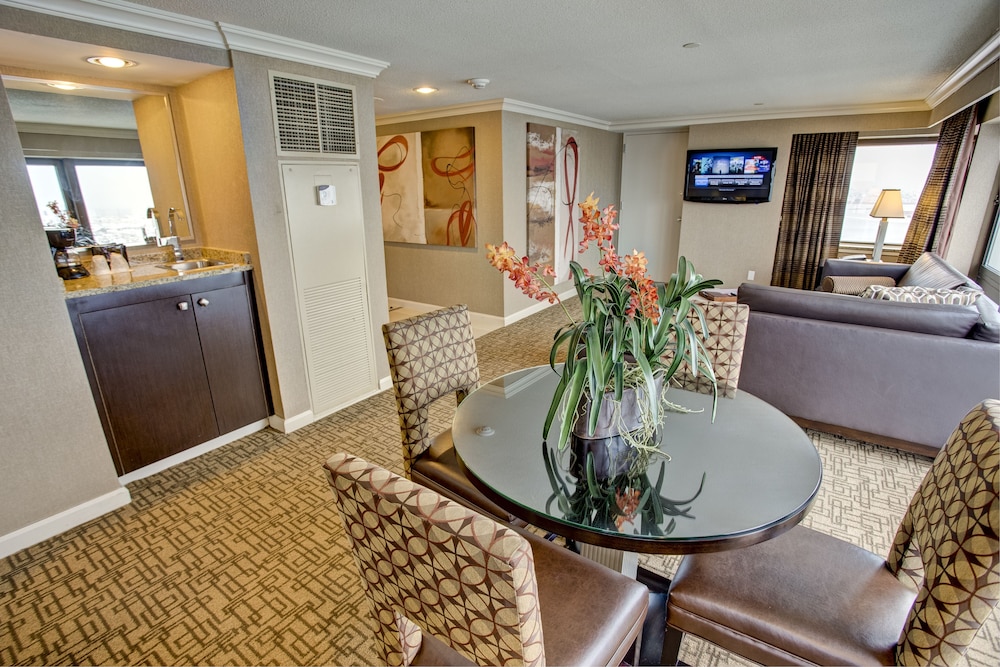 Golden Nugget - photo 15
