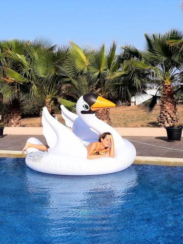The Pervoli Studio Pool Close to Beach