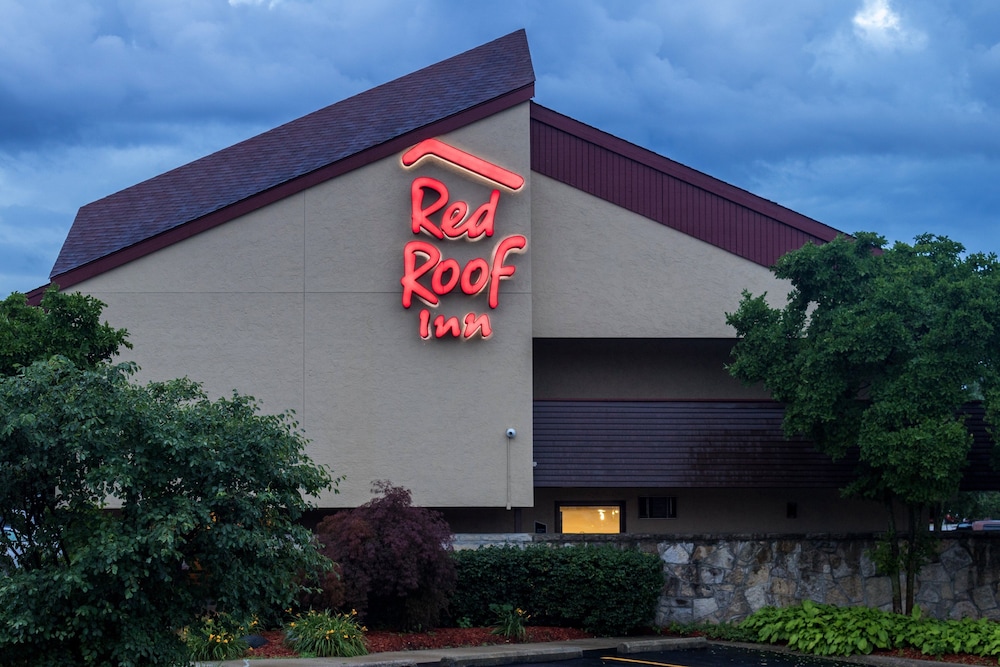 Red Roof Inn Detroit Metro Airport West - photo 3