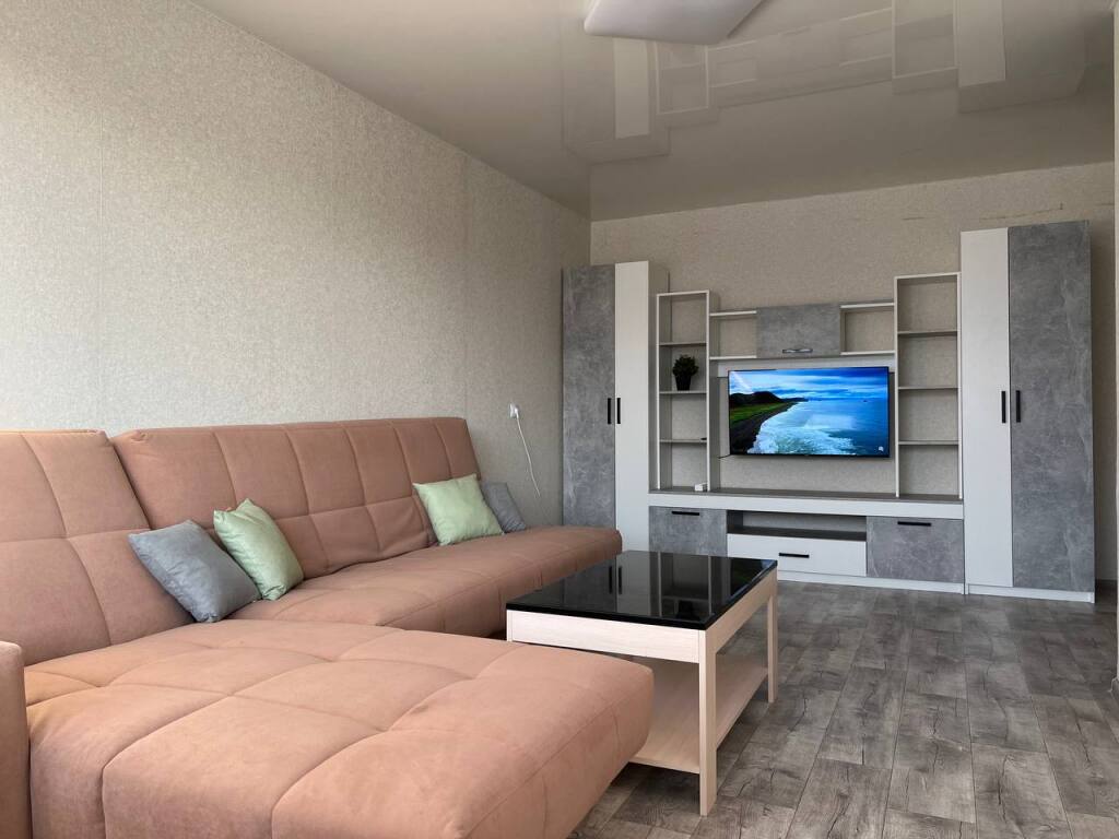 Dvukhkomnatnaya Na Frunze Flat in Alapayevsk, Russia