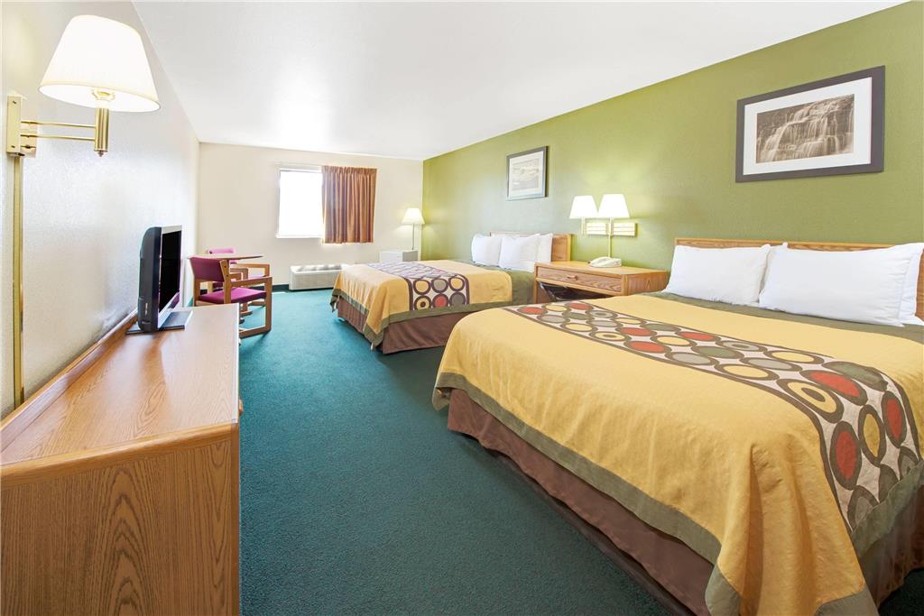Super 8 by Wyndham Bonne Terre - photo 10