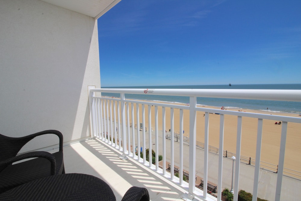 Ocean Sands Resort Oceanfront Virginia Beach by Vacatia - photo 45