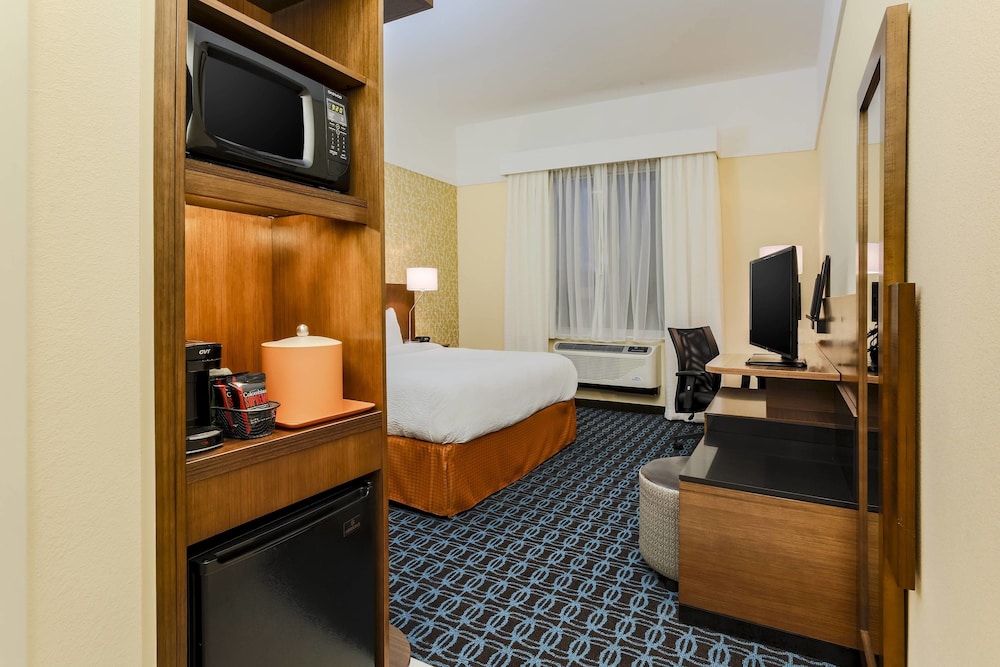 Fairfield Inn & Suites by Marriott Snyder - photo 6