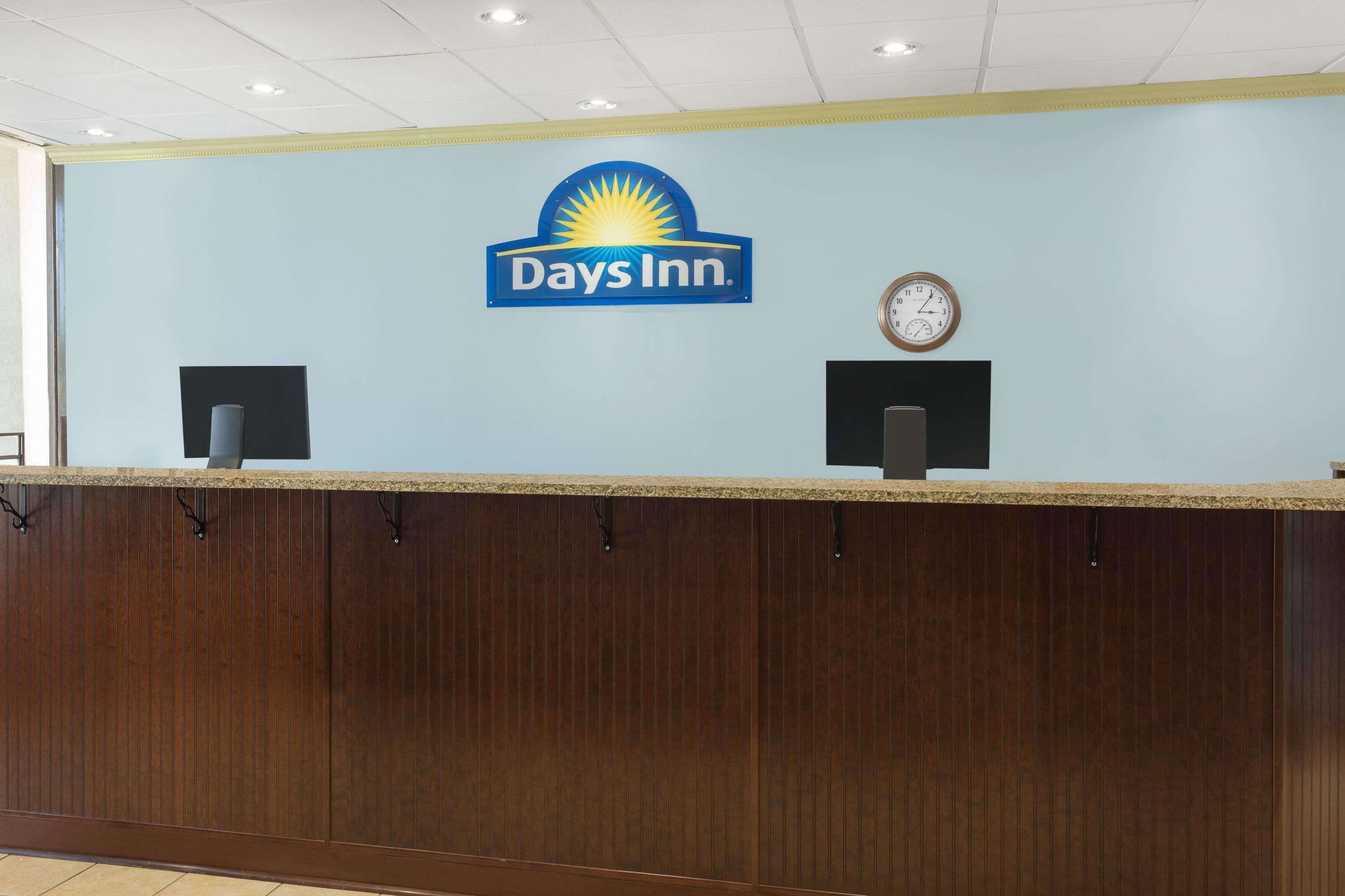Days Inn by Wyndham Mt Pleasant Charleston Patriots Point - photo 11