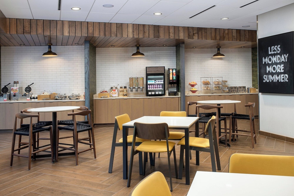 Fairfield Inn & Suites by Marriott Knoxville Lenoir City I 75 - photo 23