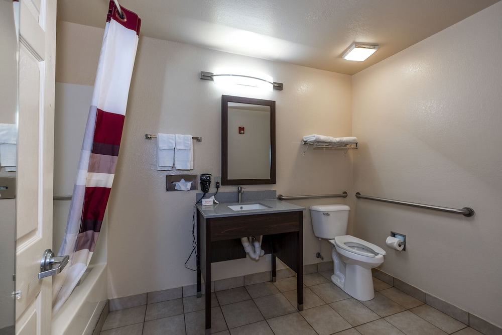 Red Roof Inn Valdosta University - photo 15