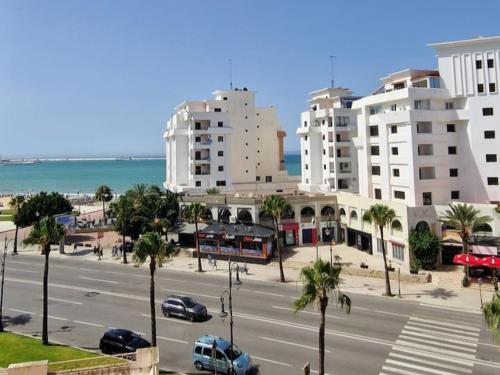 Sunny Cosy apartment near TGV station & Corniche — 4-Star Luxury Hotel in Tangier, Morocco