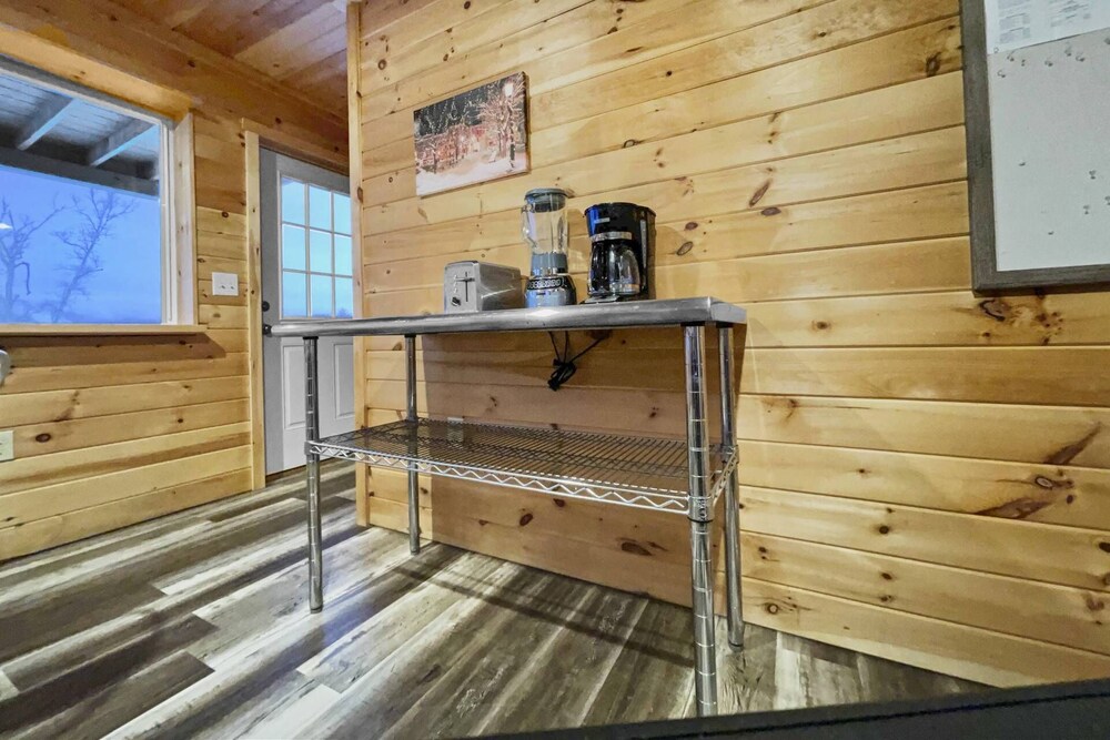 Misty View - carbon neutral hotel in Rumney