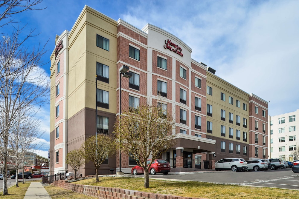 Hampton Inn & Suites Denver Speer Boulevard - photo 42
