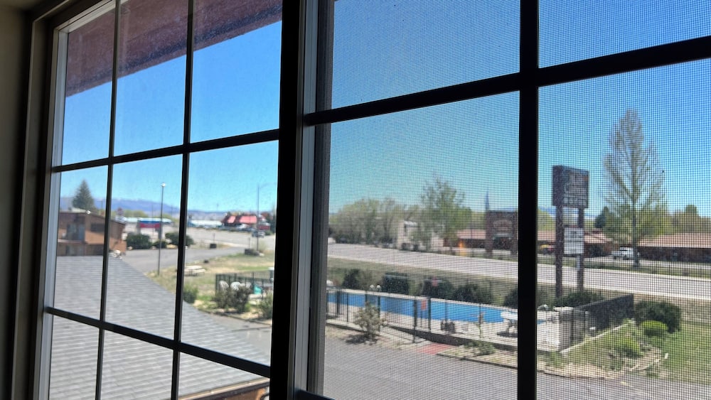 Black Canyon Motel - photo 29