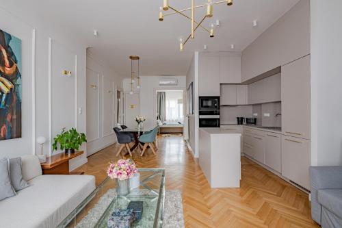 Katie's Home Parliament — 4-Star Luxury Hotel in Budapest, Hungary