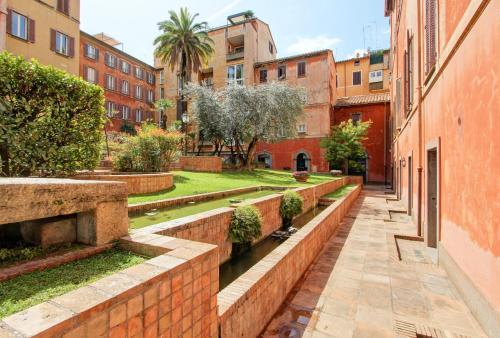 Marte in Trevi — 4-Star Luxury Hotel in Rome, Italy