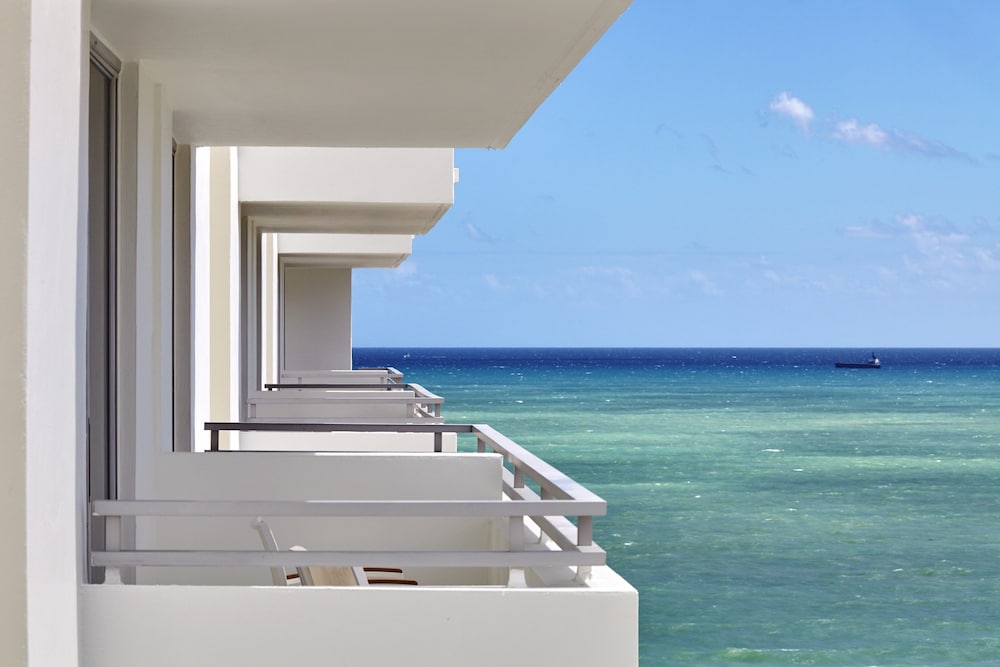 Loews Miami Beach Hotel - photo 156