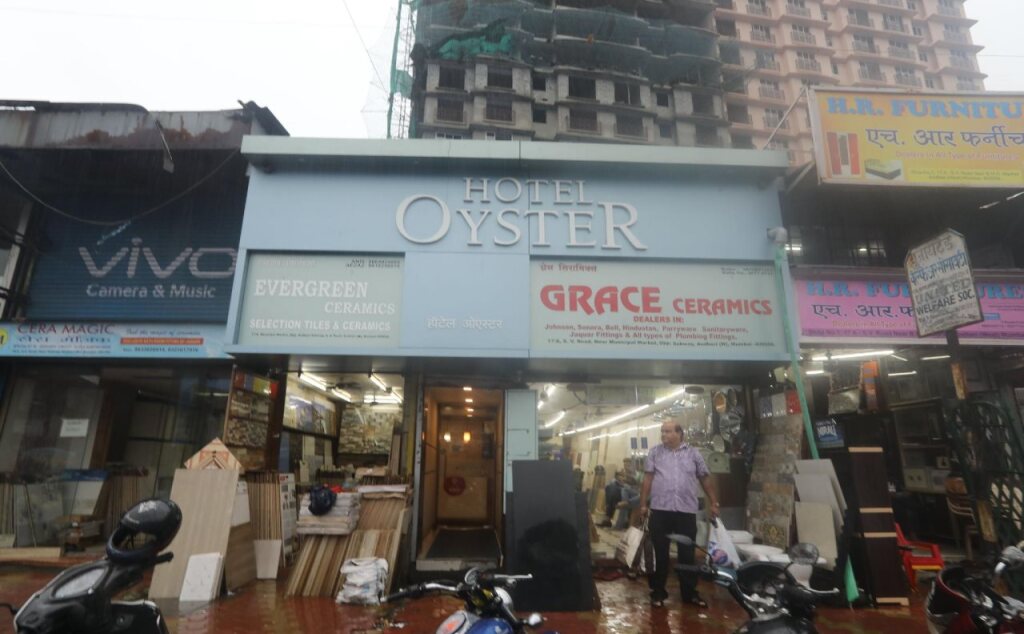 Hotel Oyster - last minute hotel in Mumbai