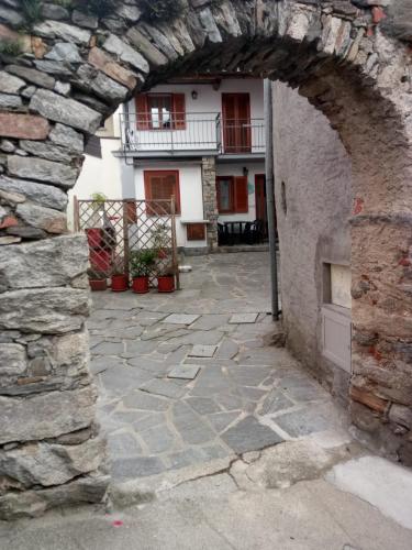 Il Castello — hotel in Nebbiuno