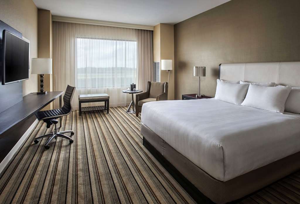 Hyatt Regency Pittsburgh International Airport - photo 25