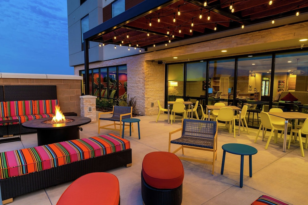 Home2 Suites by Hilton Roseville Sacramento - photo 34