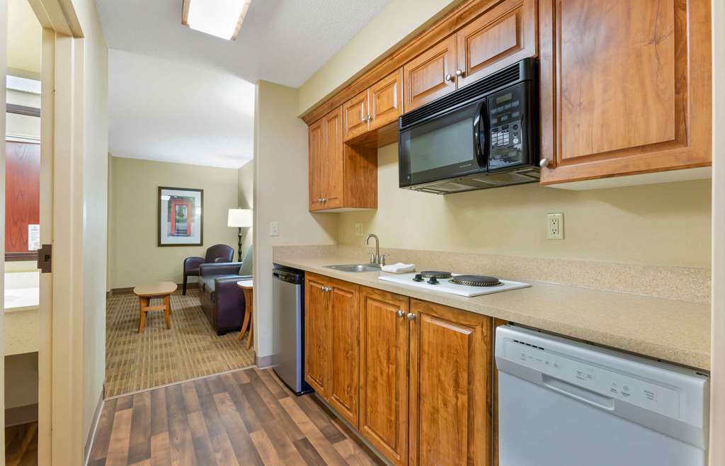 Extended Stay America Suites Findlay Tiffin Avenue - photo 13
