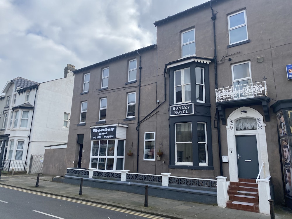 Honley Hotel - carbon neutral hotel in Blackpool