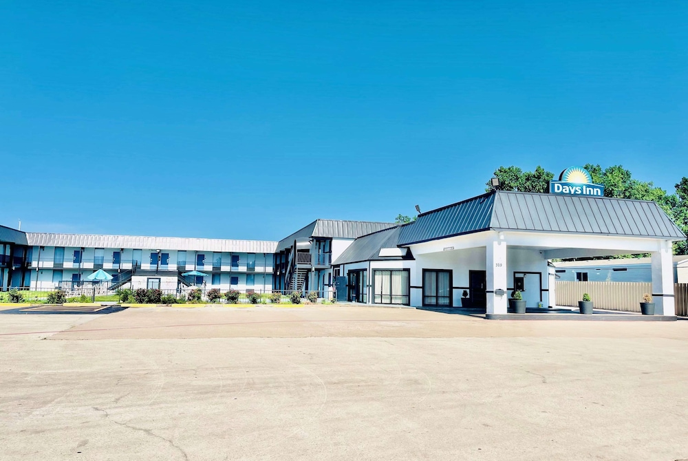 Days Inn by Wyndham Burleson Ft. Worth — hotel in Burleson