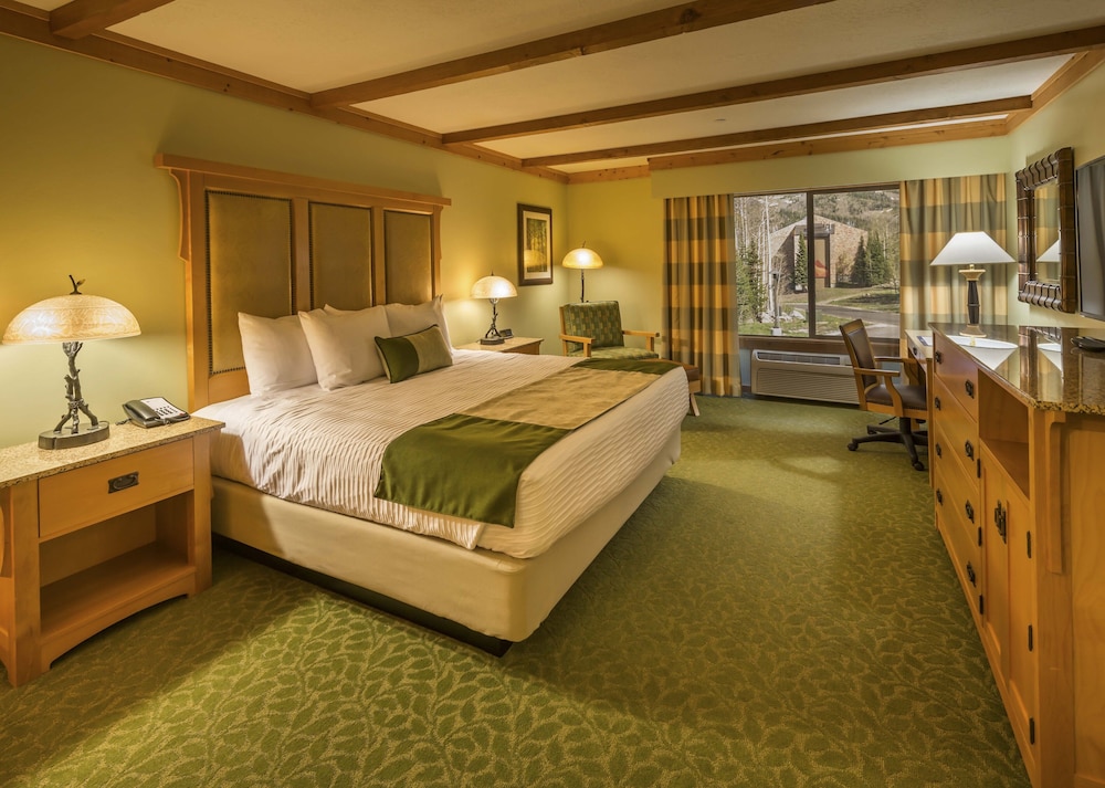 Best Western Premier Brian Head Hotel & Spa - photo 10