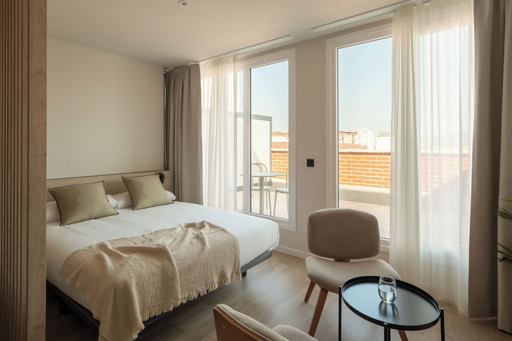 Libere Pamplona Universidad in Pamplona, Spain