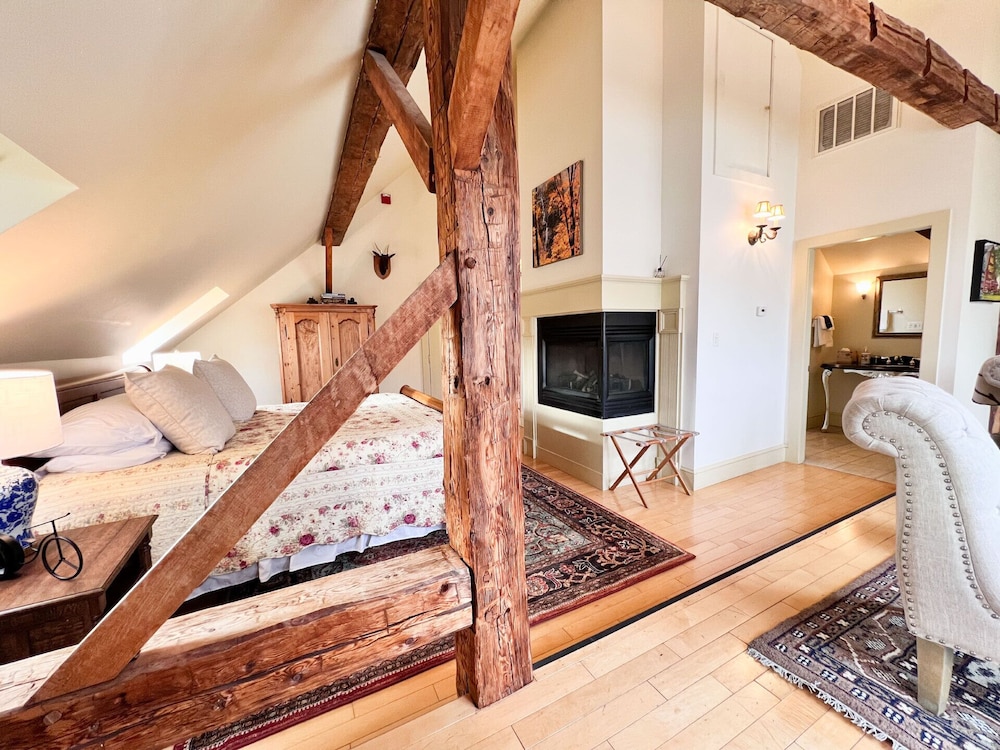 Four Columns Inn - photo 16