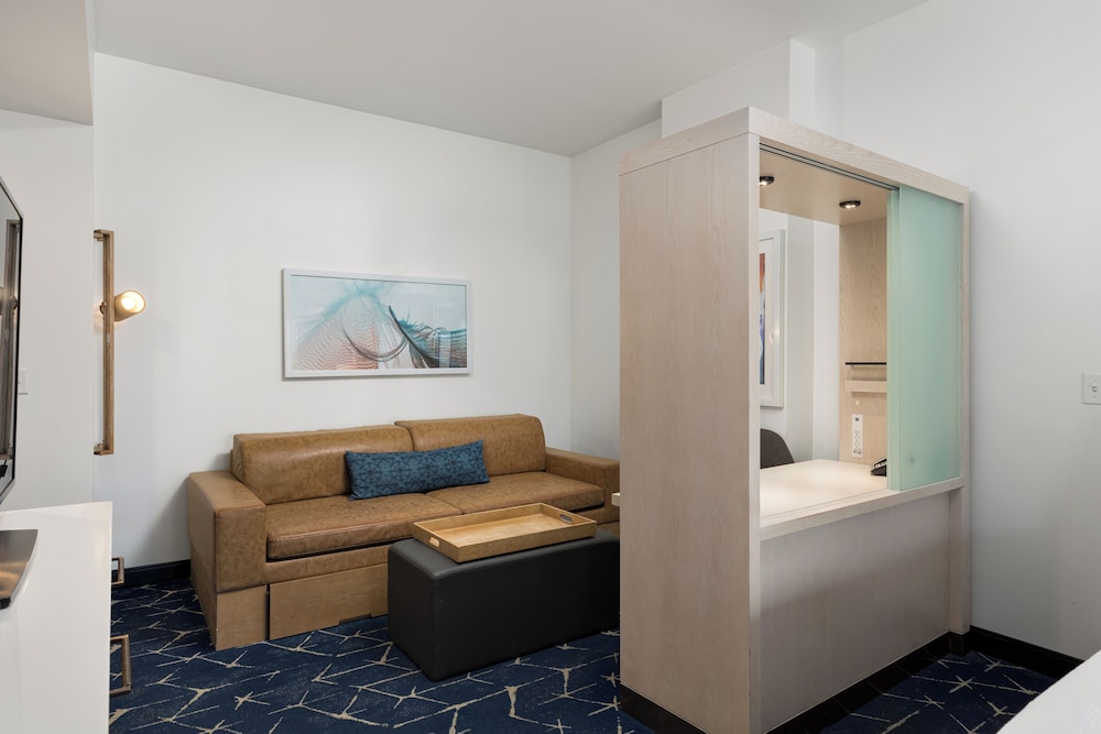 SpringHill Suites by Marriott Oceanside Beach - photo 27