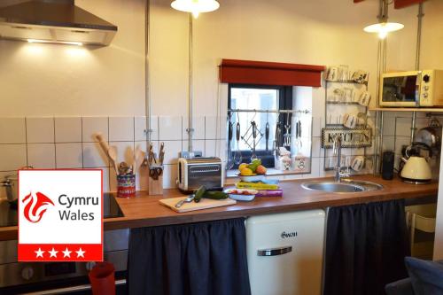 Grain Store Cottage — 4-Star Luxury Hotel in Narberth, United Kingdom
