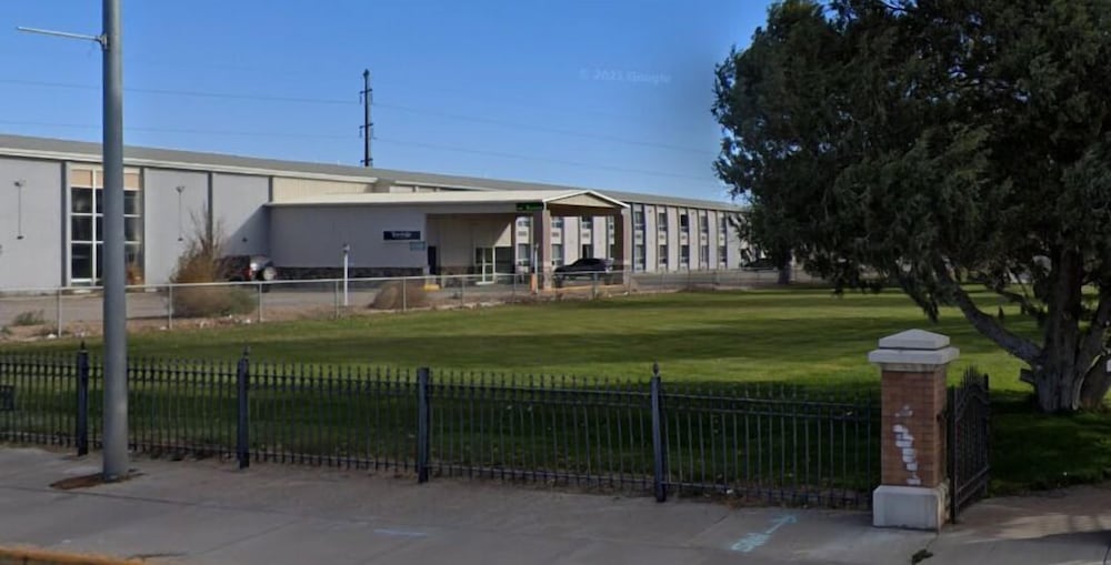 Kings Inn Torrington - photo 4